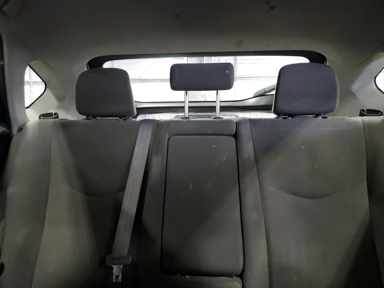 2013 Toyota Prius - Image 10