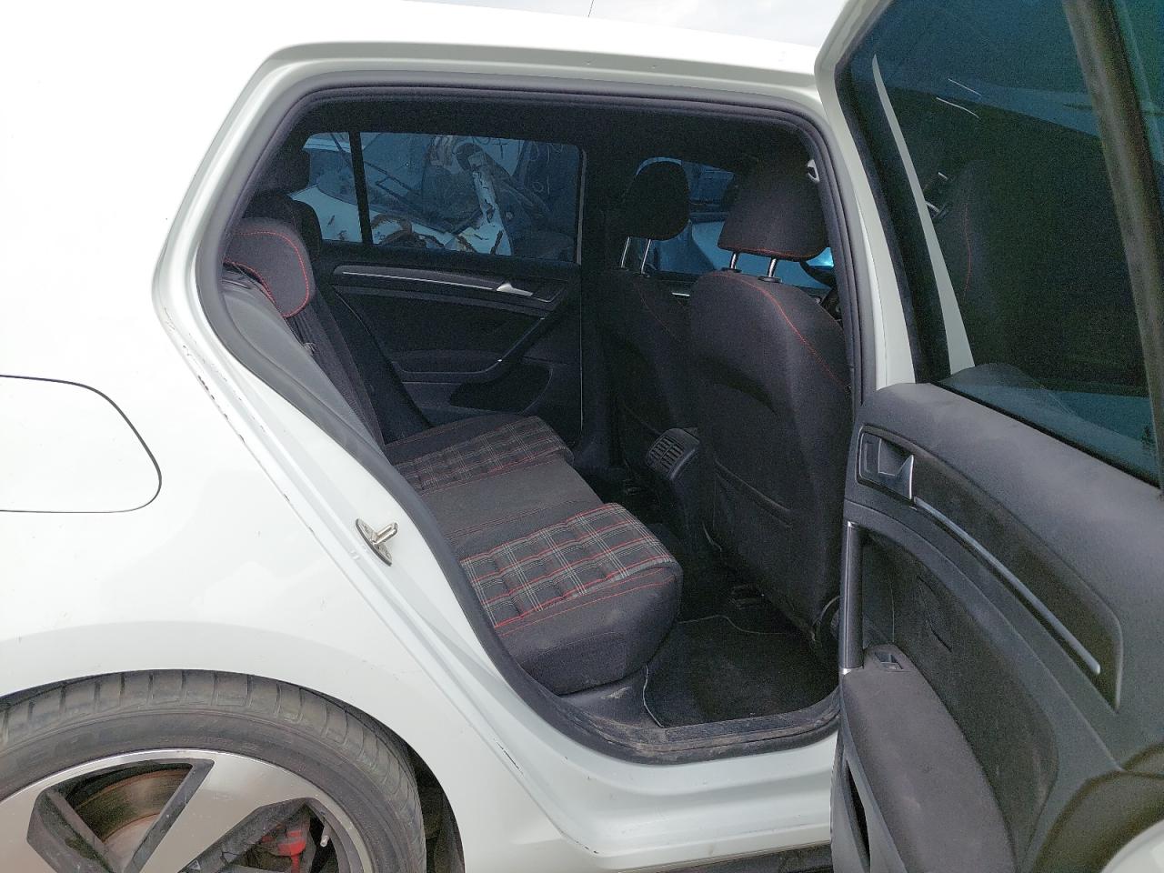 WVWFL2AU6HW345573 - 2017 Volkswagen Golf - #undefined