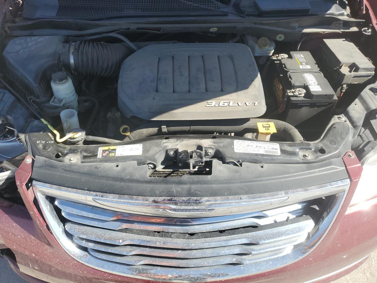 2013 Chrysler Town & Country - Image 12