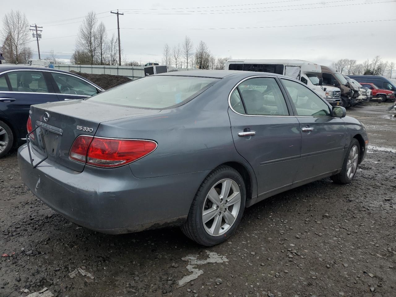 2005 Lexus ES - Image 3