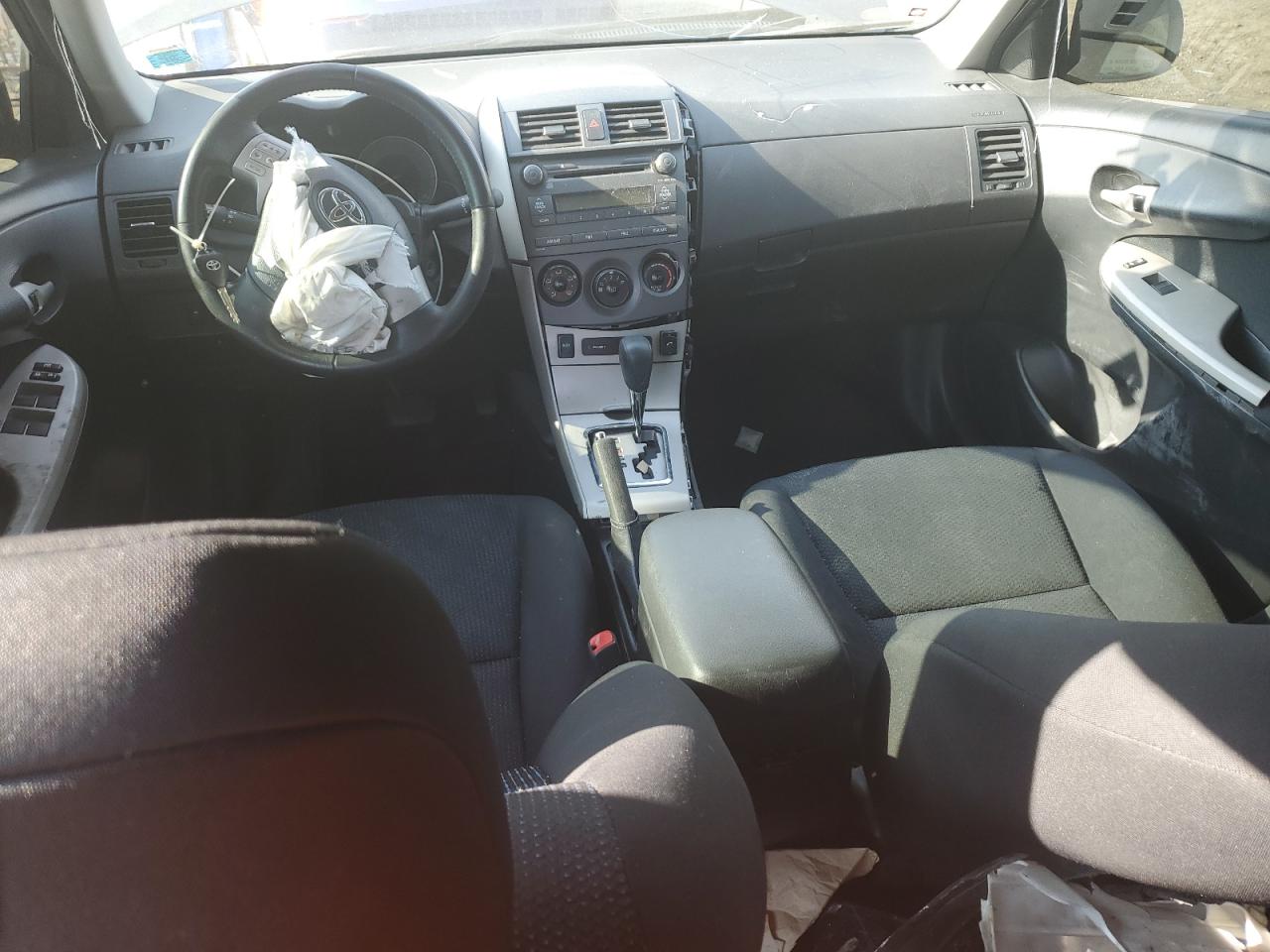 2010 Toyota Corolla - Image 8