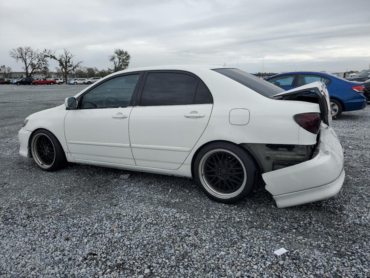 2004 Toyota Corolla - Image 2