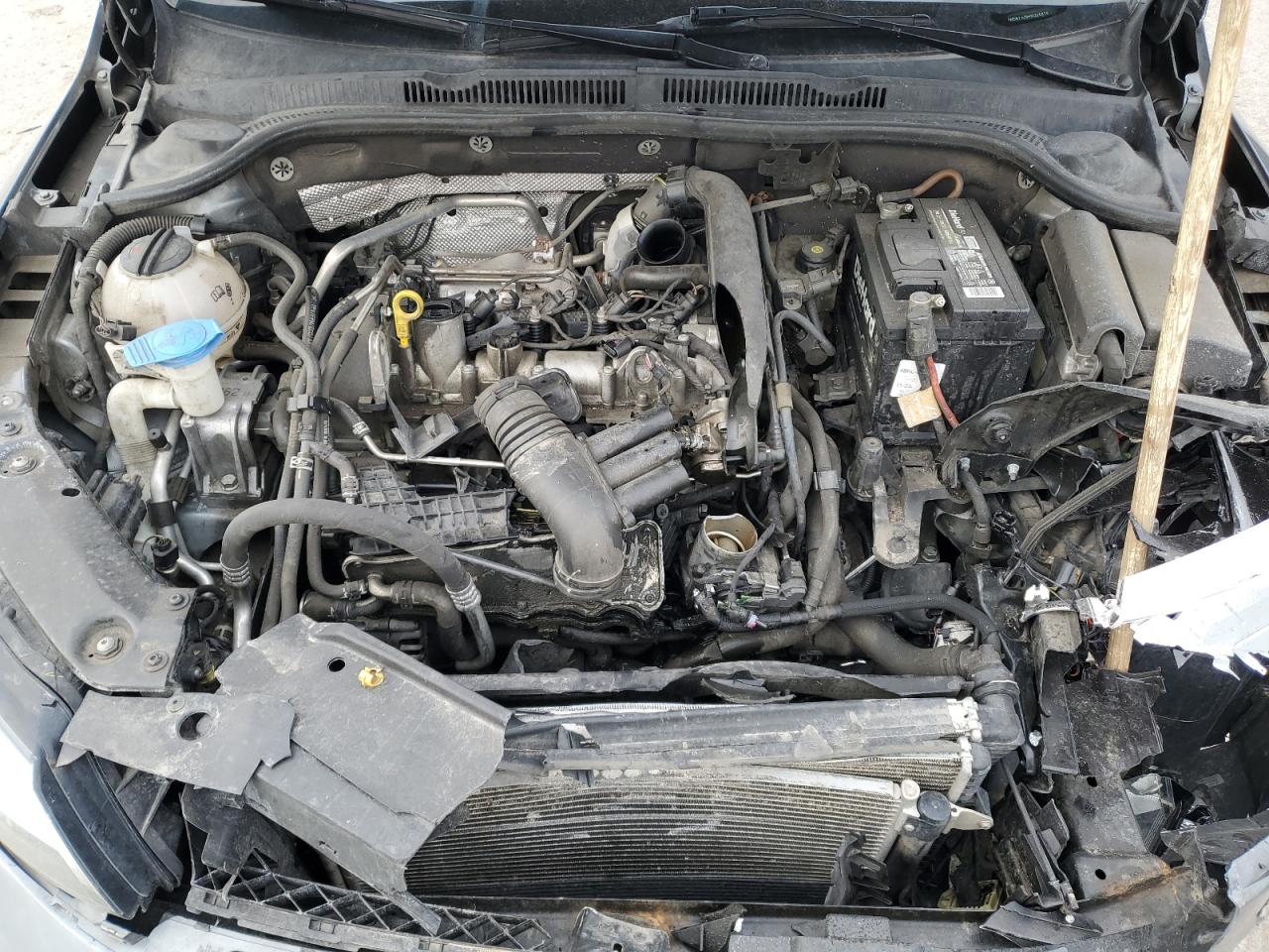 2017 Volkswagen Jetta - Image 12