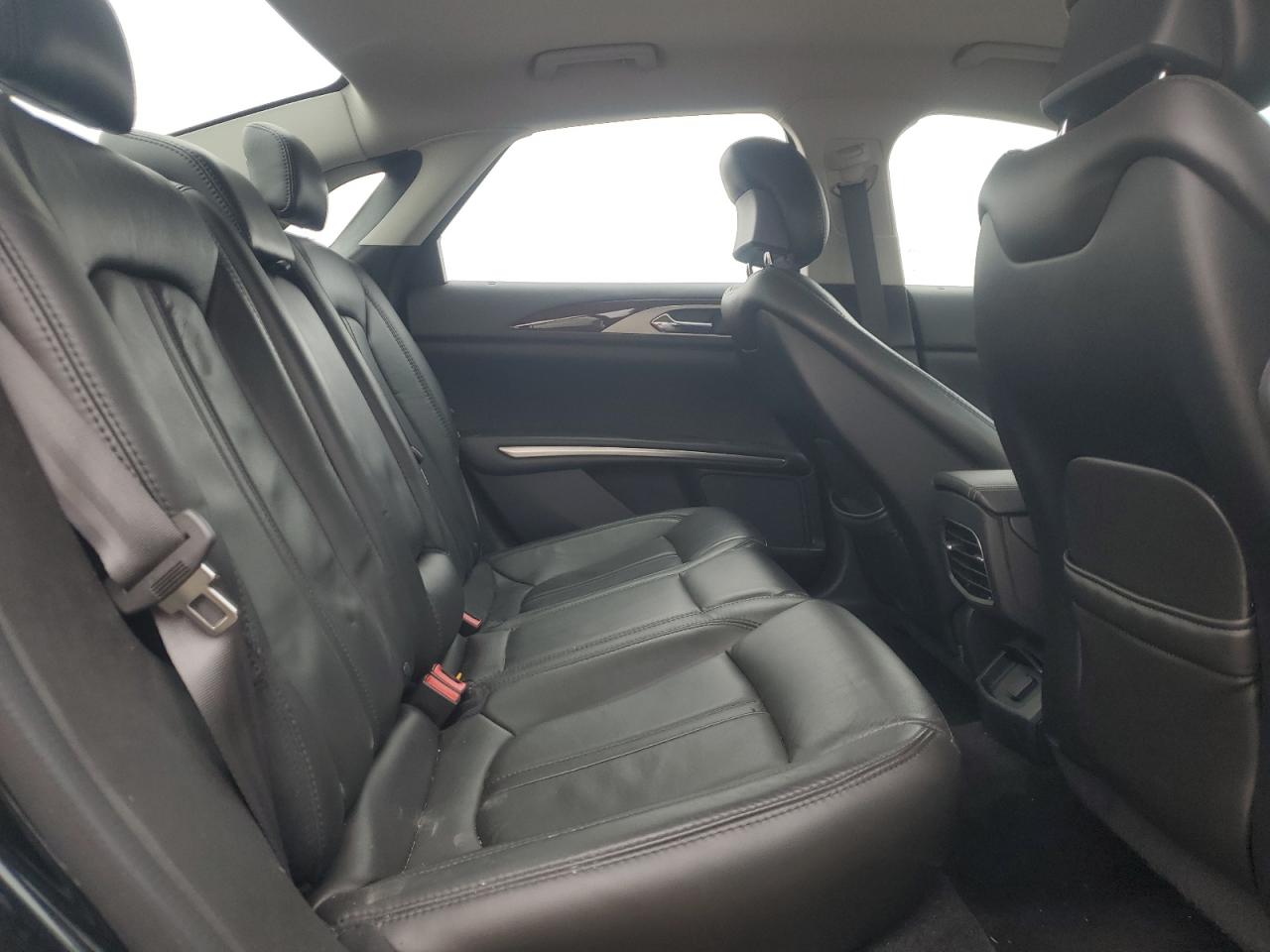 2014 Lincoln MKZ - Image 10