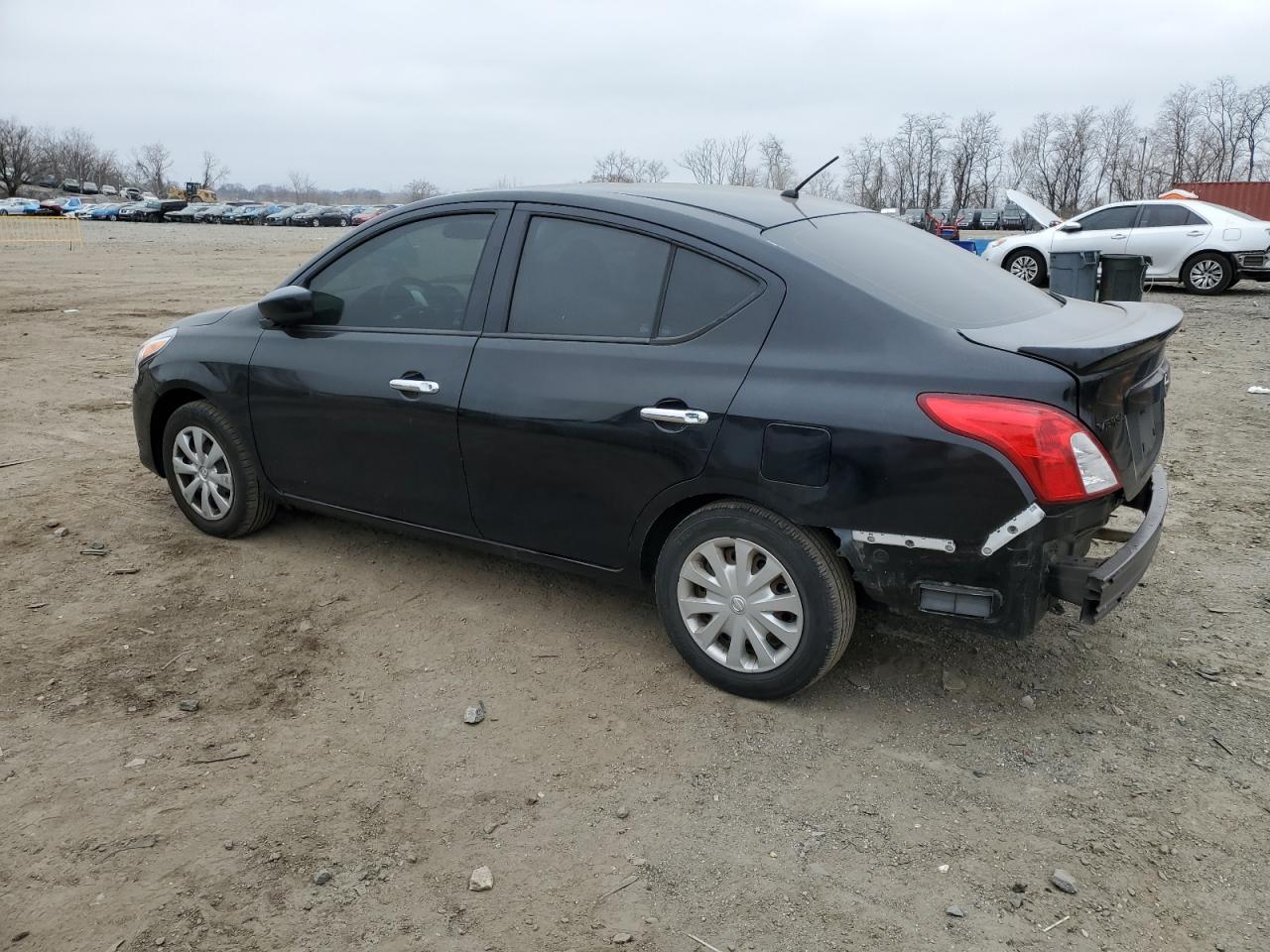 2015 Nissan Versa - Image 2