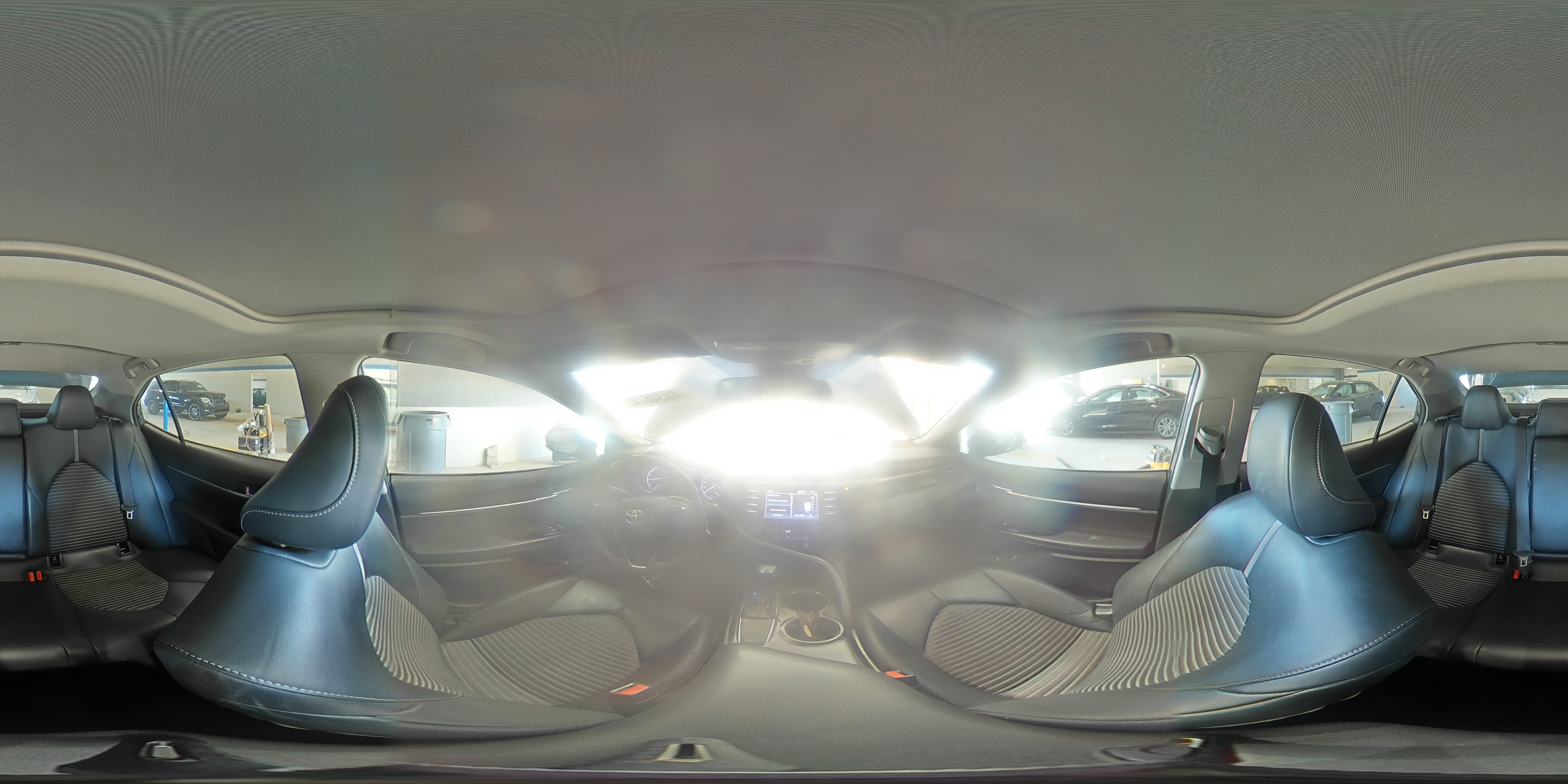 2020 Toyota Camry - Image 13