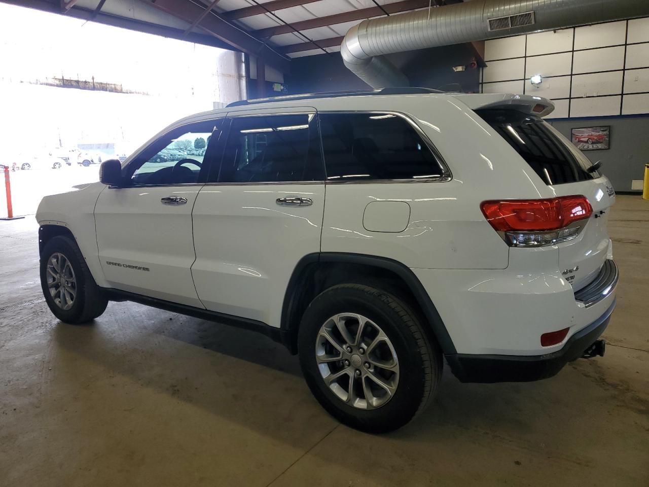 2016 Jeep Grand Cherokee - Image 2