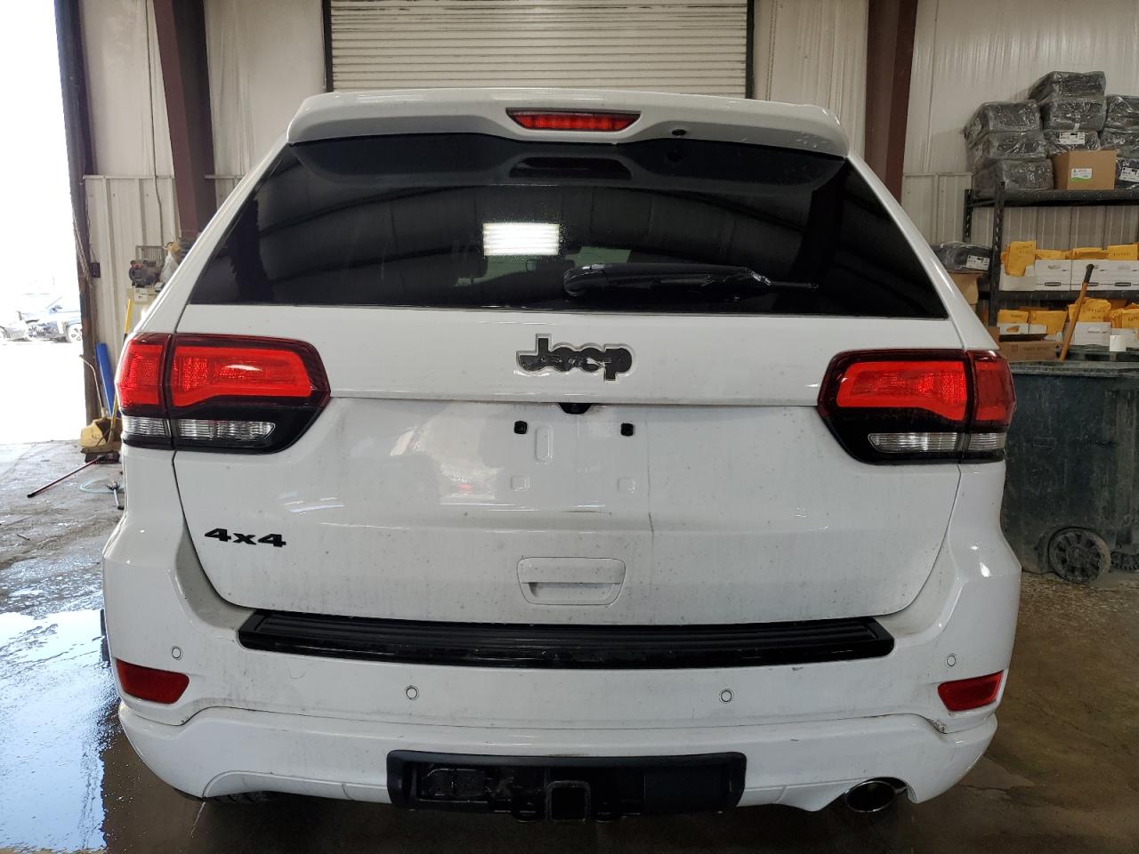 2017 Jeep Grand Cherokee - Image 6