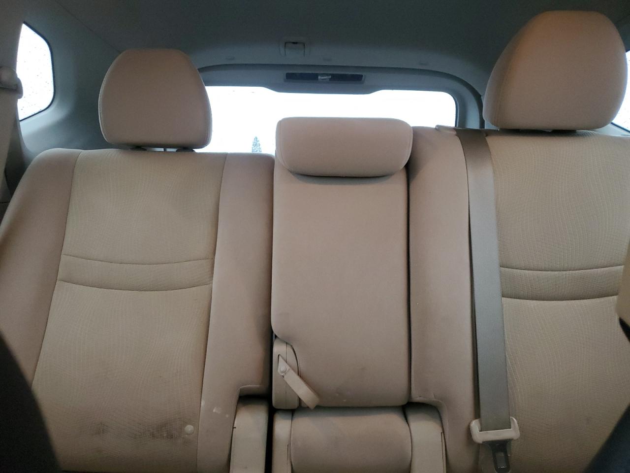 2015 Nissan Rogue - Image 10