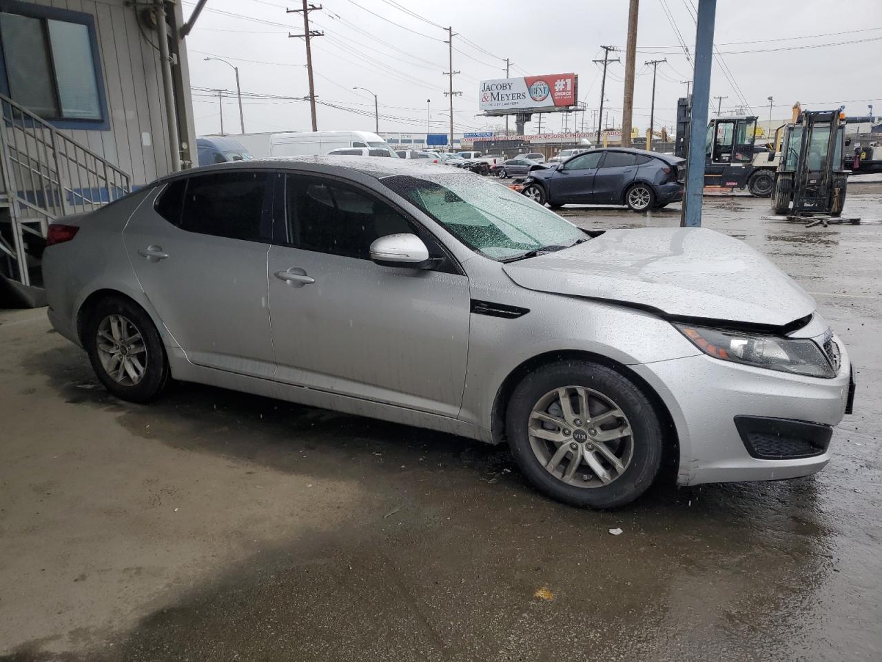 2011 Kia Optima - Image 4