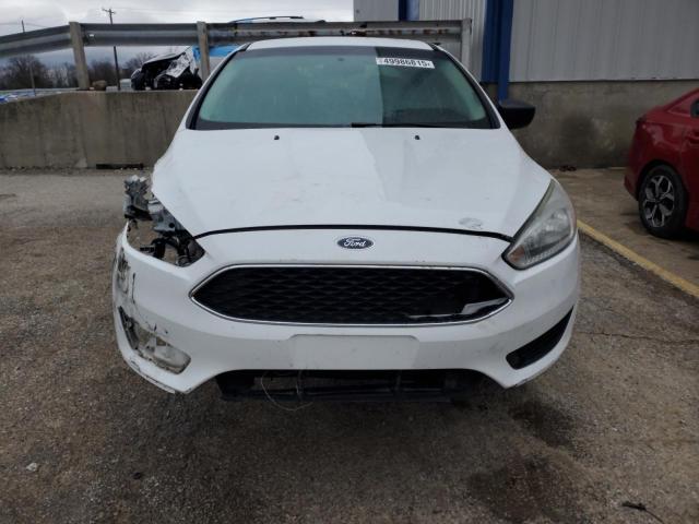  FORD FOCUS 2017 Белы