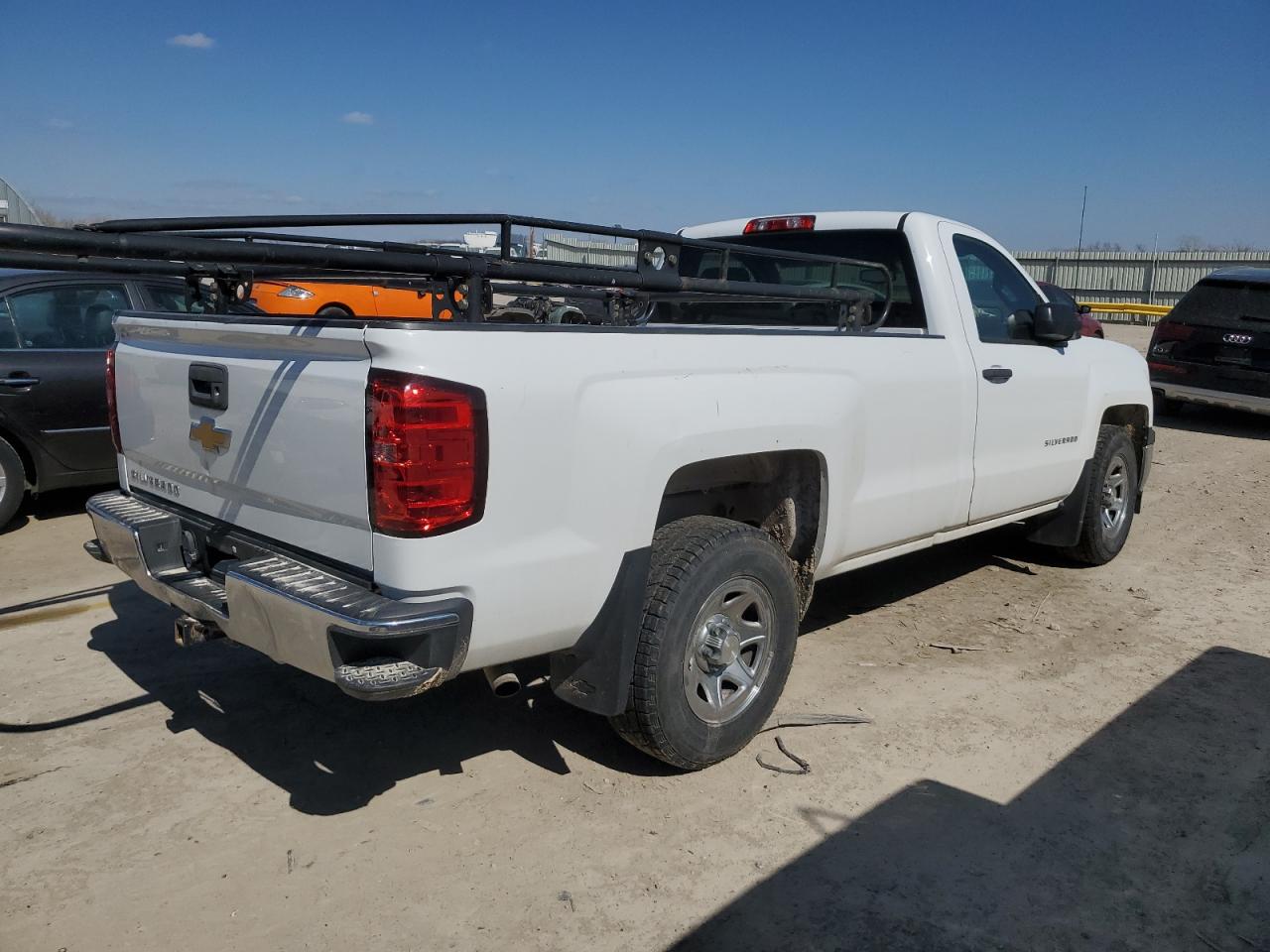 2014 Chevrolet Silverado - Image 3