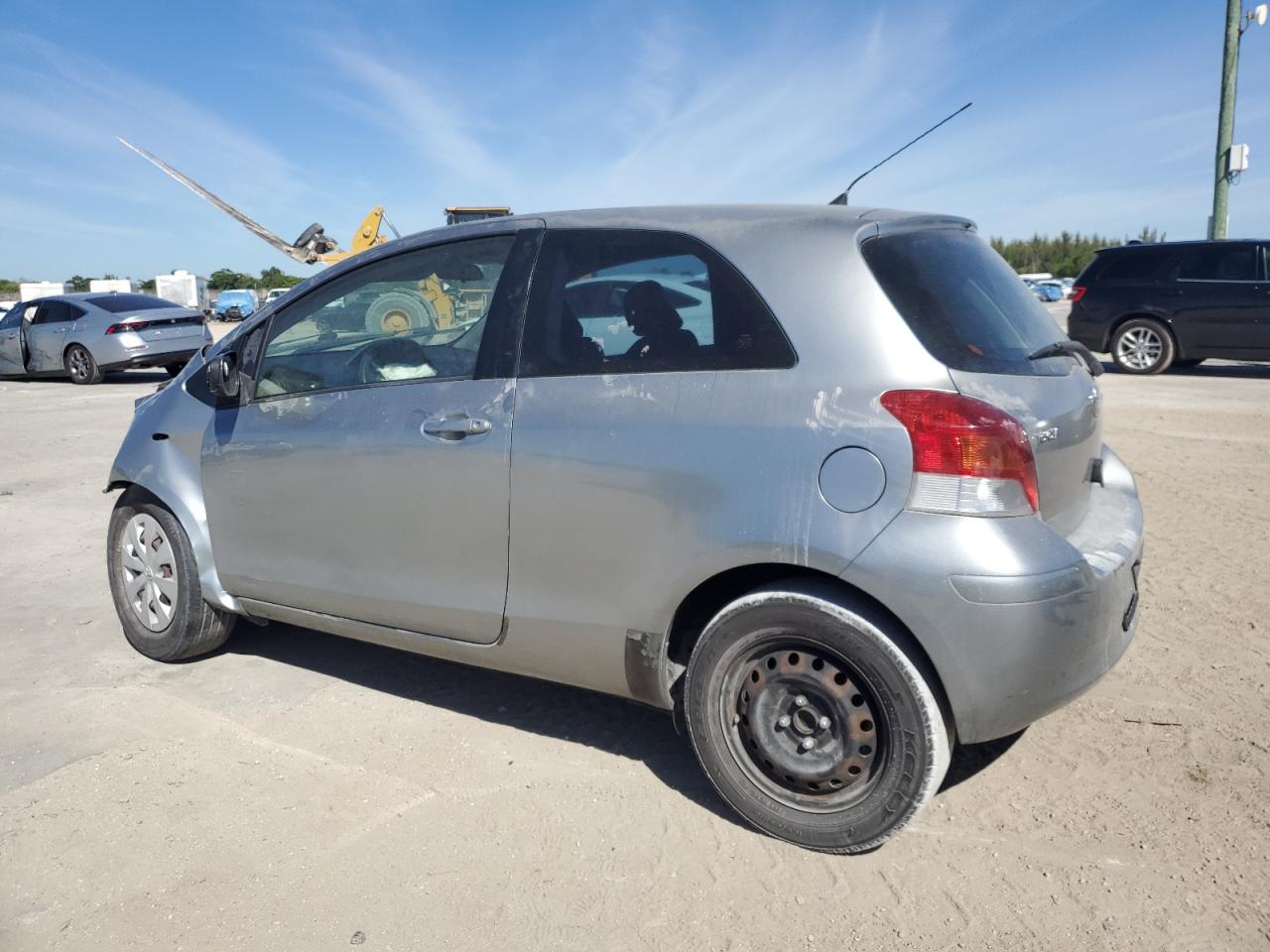 2010 Toyota Yaris - Image 2