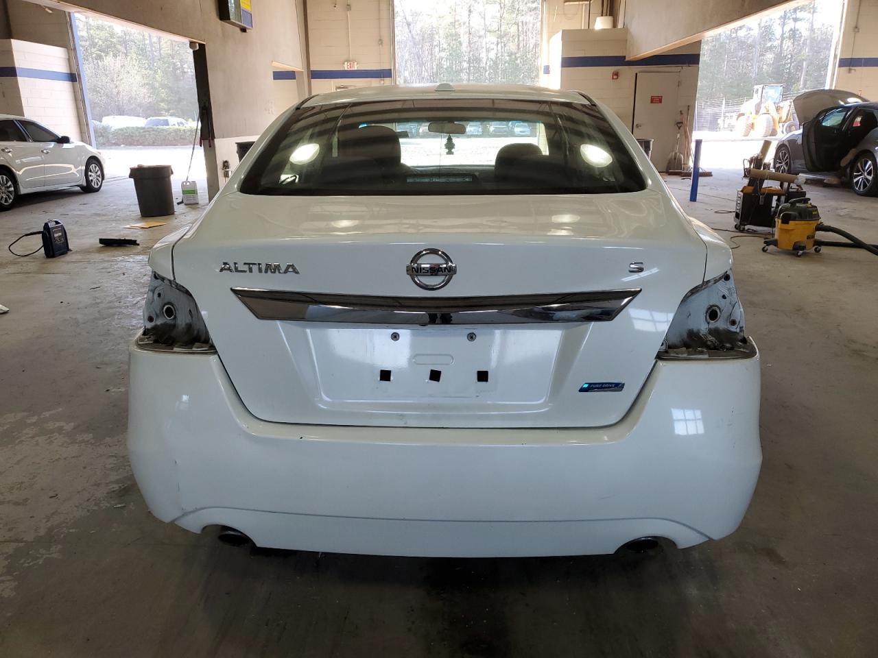 2014 Nissan Altima - Image 6