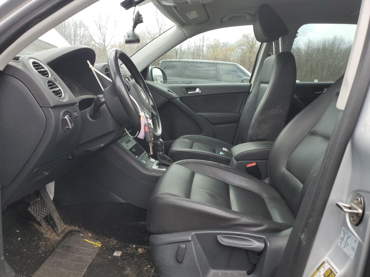 2017 Volkswagen Tiguan - Image 7