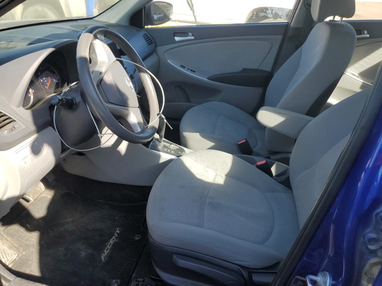 2014 Hyundai Accent - Image 7