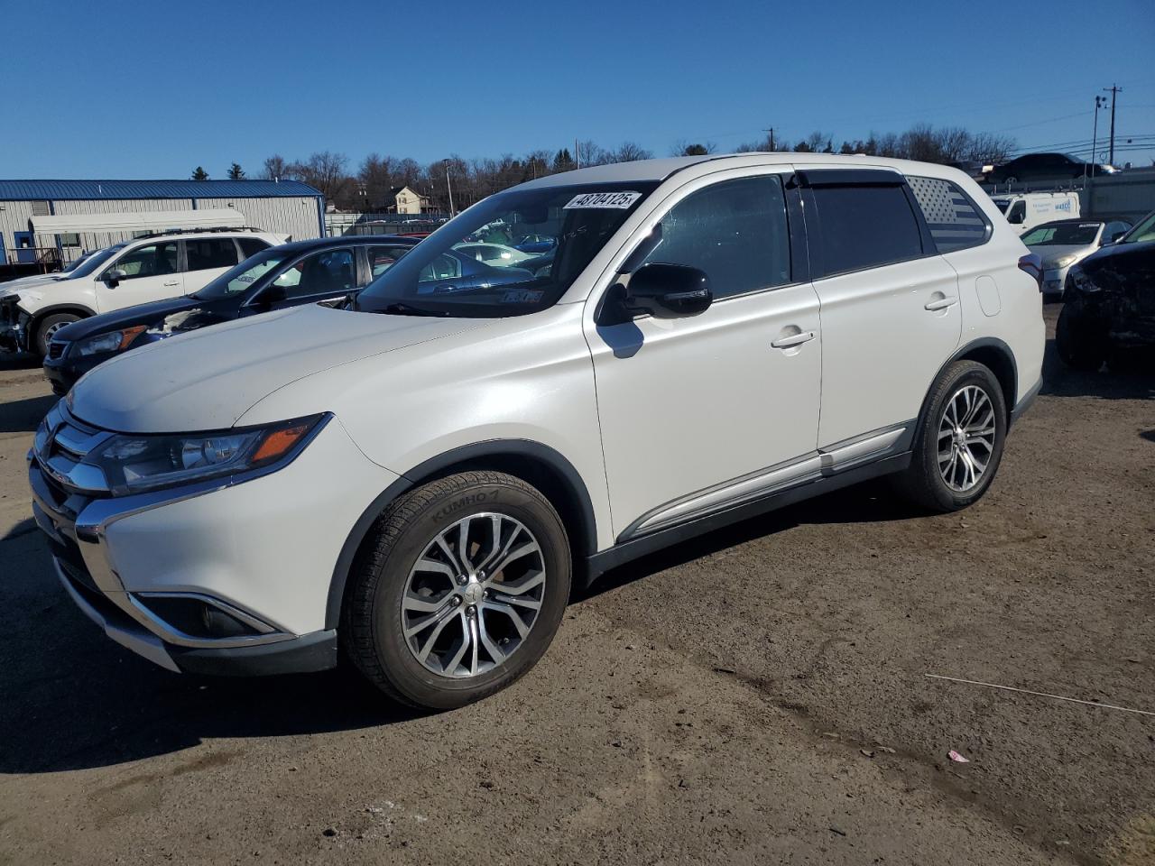 2018 Mitsubishi Outlander - Image 1