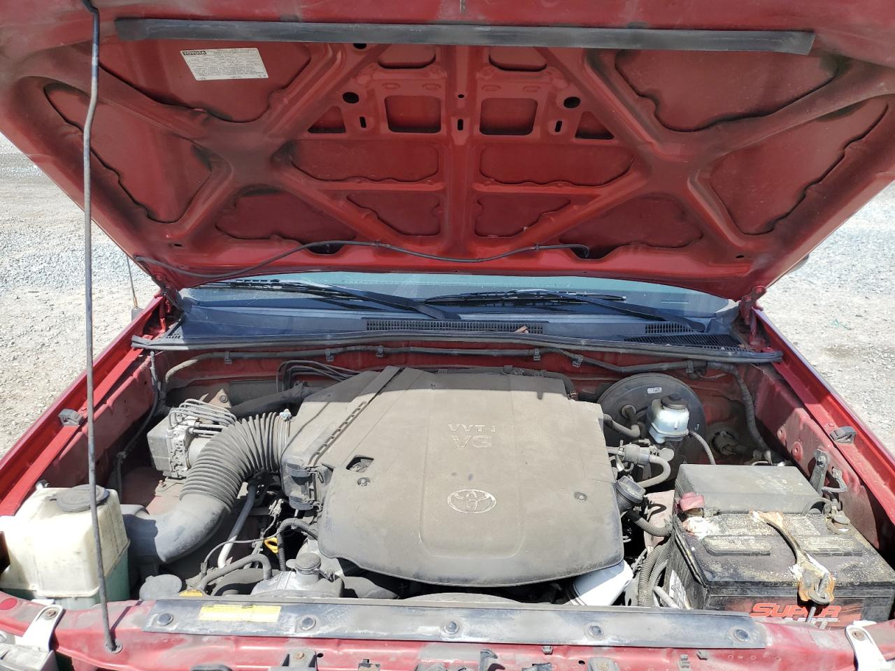 2010 Toyota Tacoma - Image 11