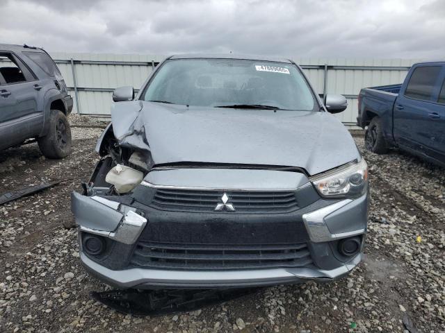  MITSUBISHI OUTLANDER 2016 Srebrny