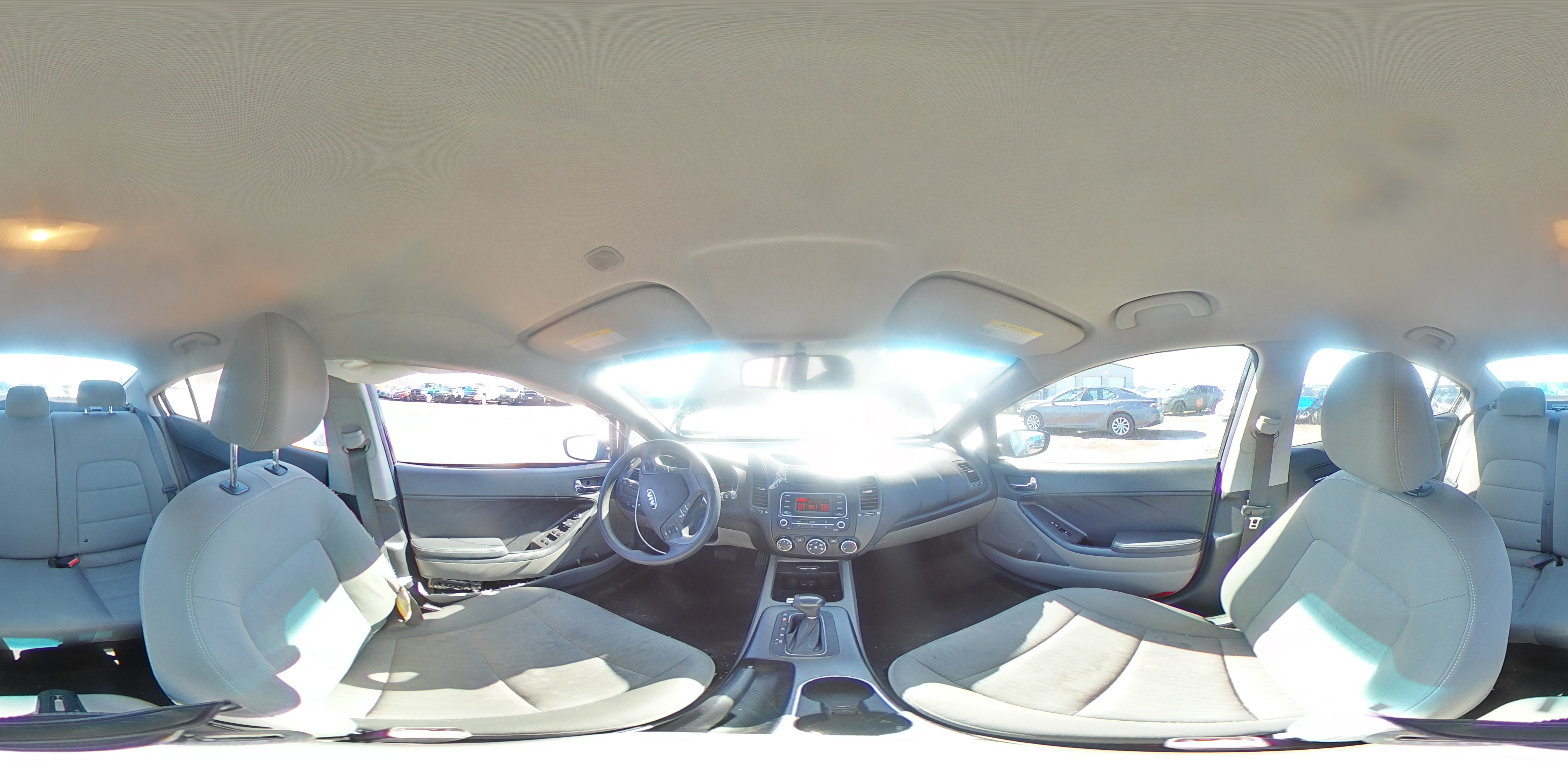 2015 Kia Forte - Image 13