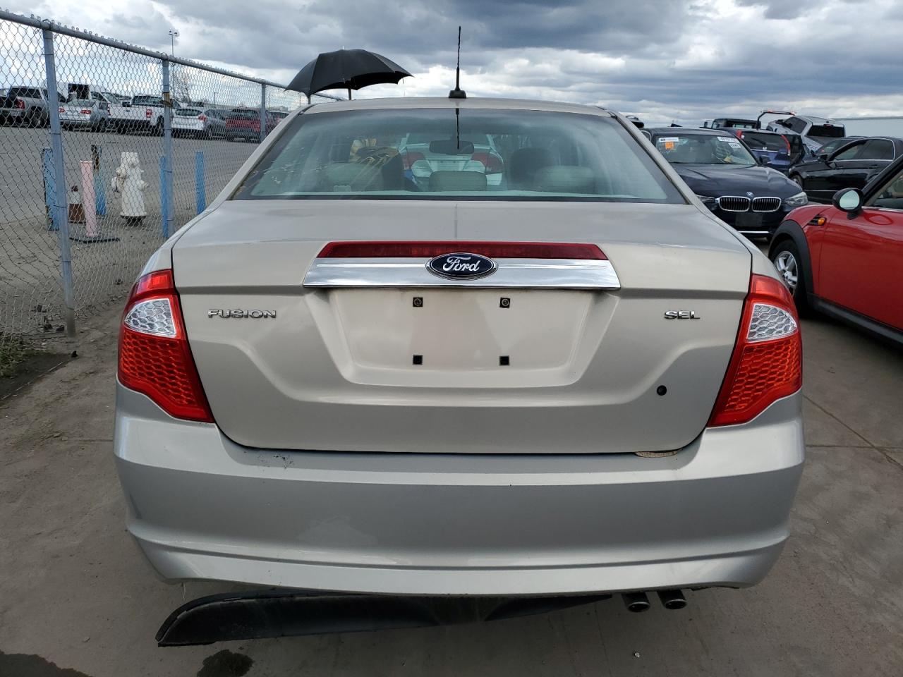 2010 Ford Fusion - Image 6