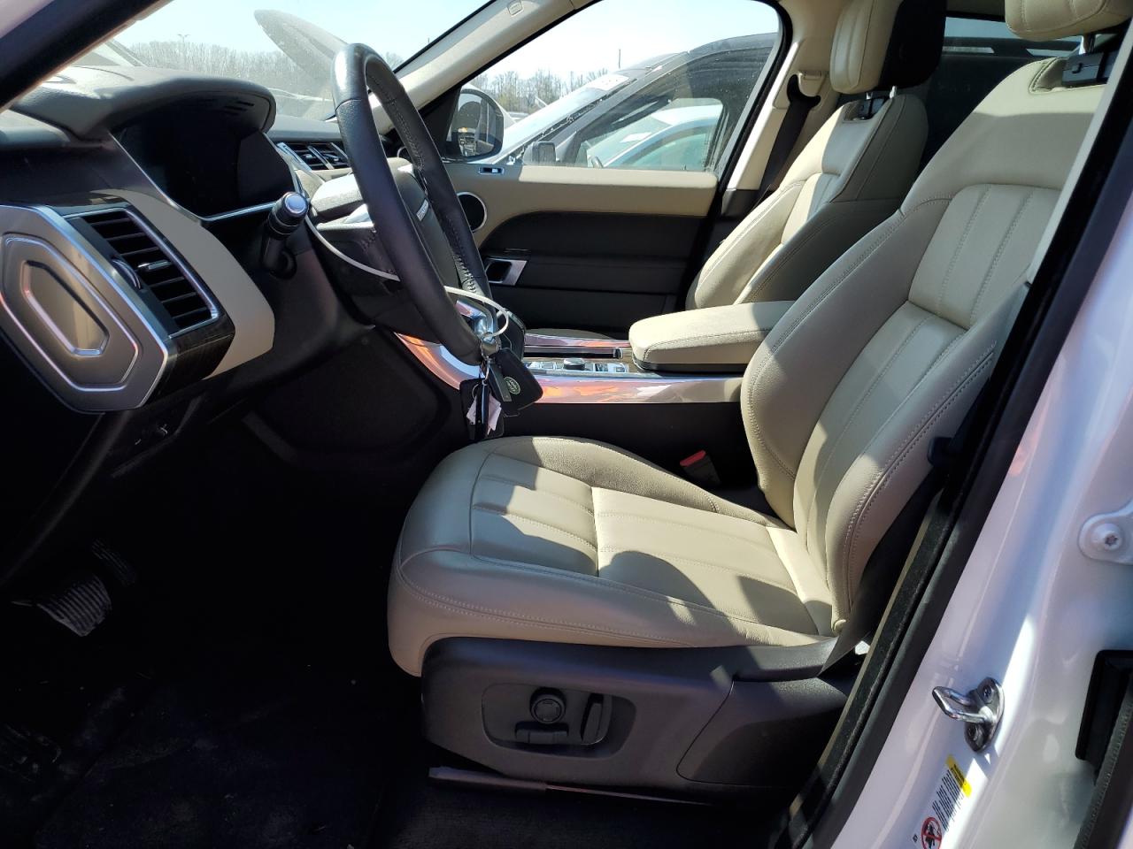 2022 Land Rover Range Rover - Image 7