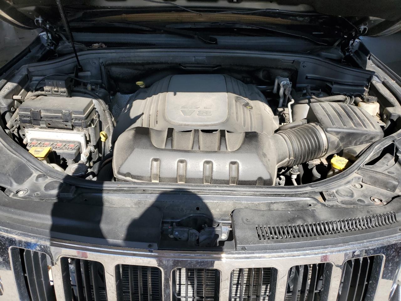 2012 Jeep Grand Cherokee - Image 12