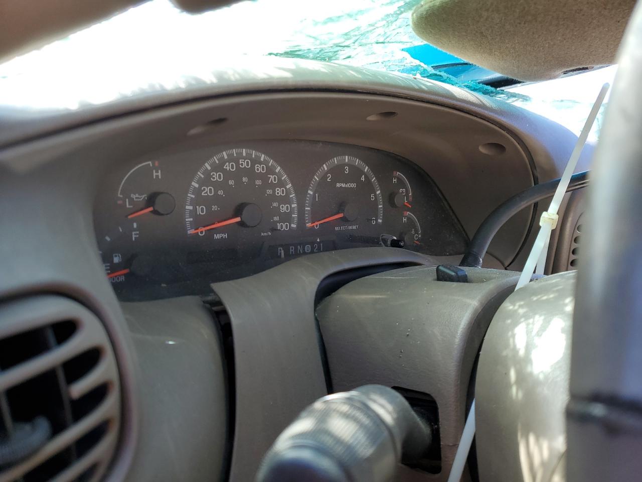 2001 Ford F-150 - Image 9
