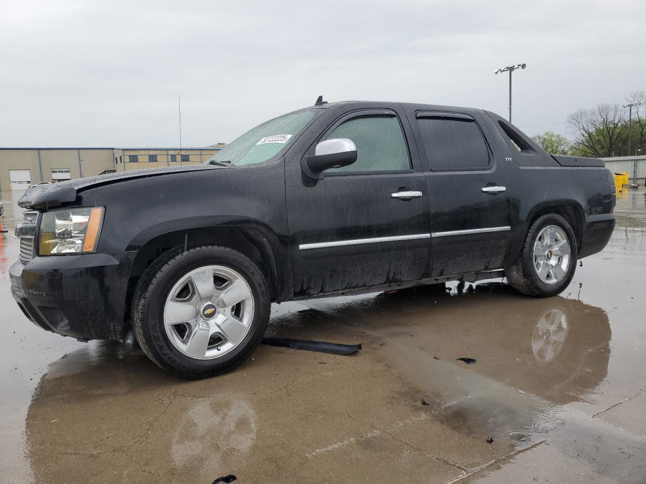 2009 Chevrolet Avalanche C1500 Ltz იყიდება Wilmer-ში, TX - Side