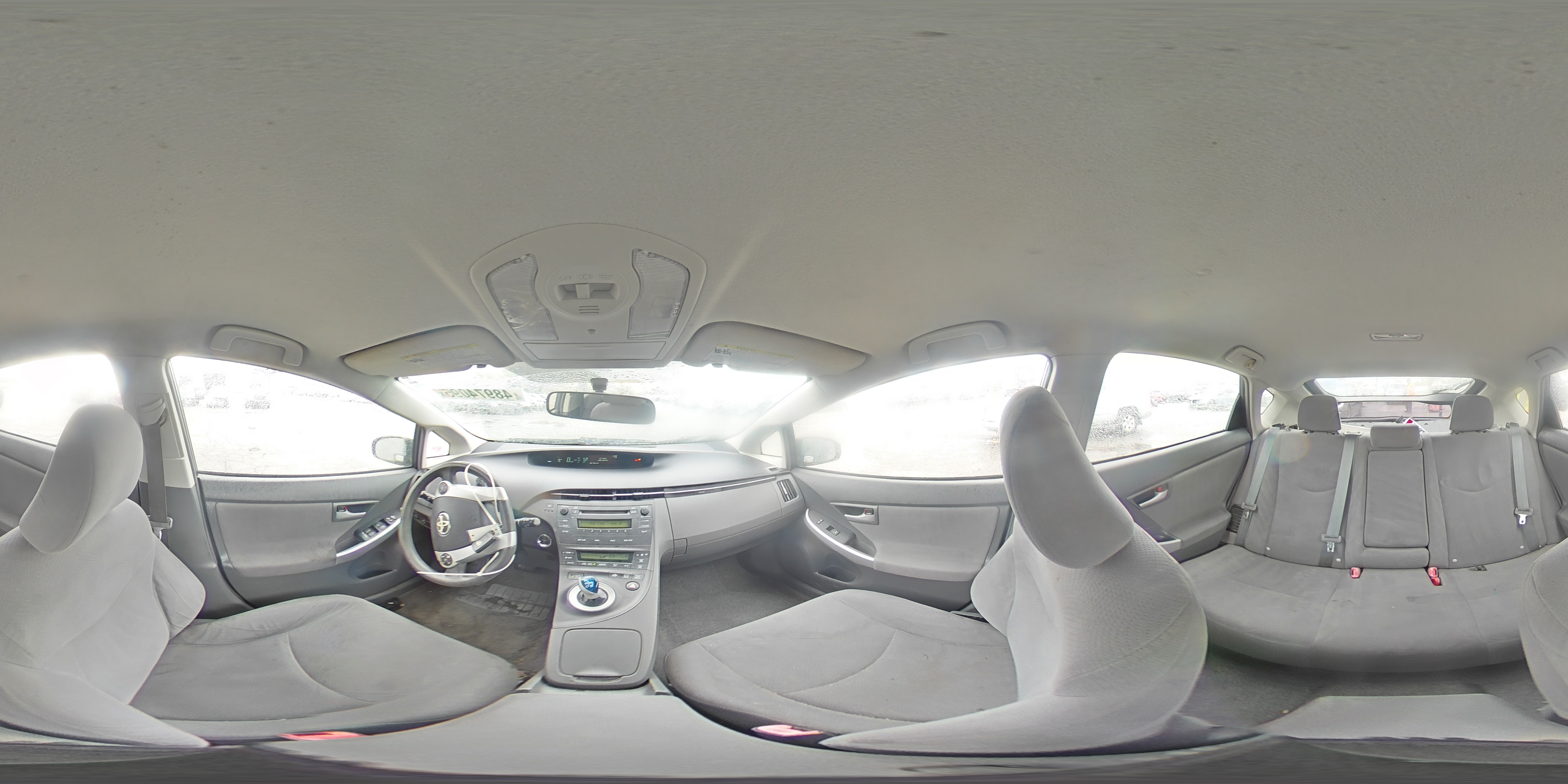 2010 Toyota Prius - Image 12