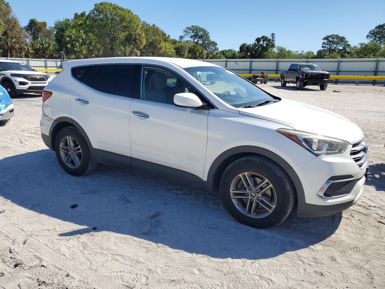 2018 Hyundai Santa Fe - Image 4