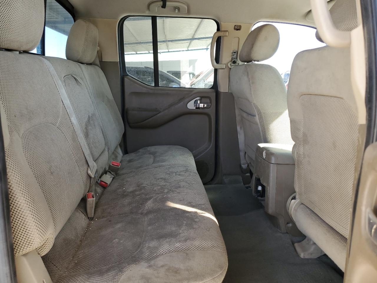 2014 Nissan Navara (Frontier) - Image 10