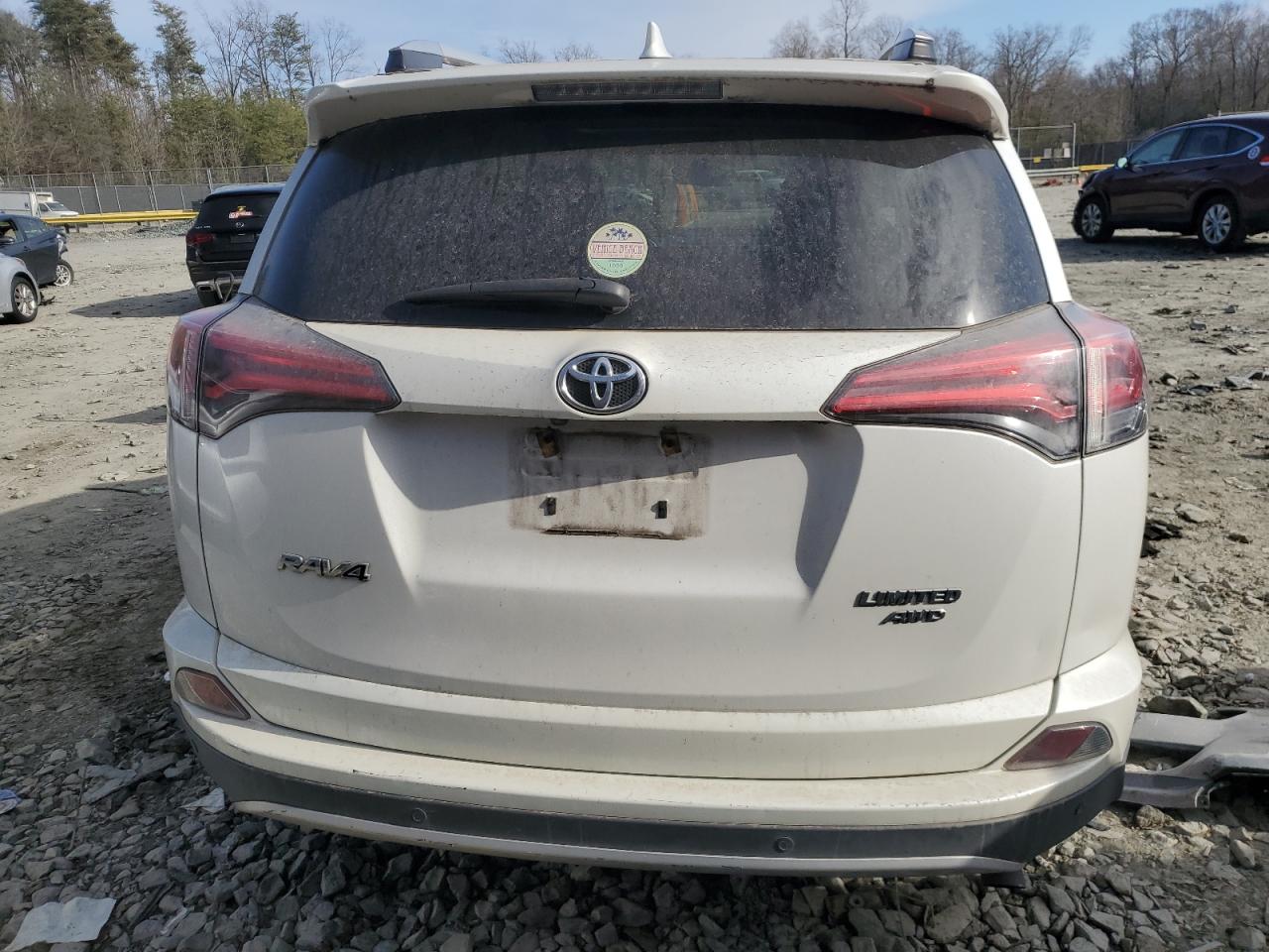 2016 Toyota RAV 4 - Image 6