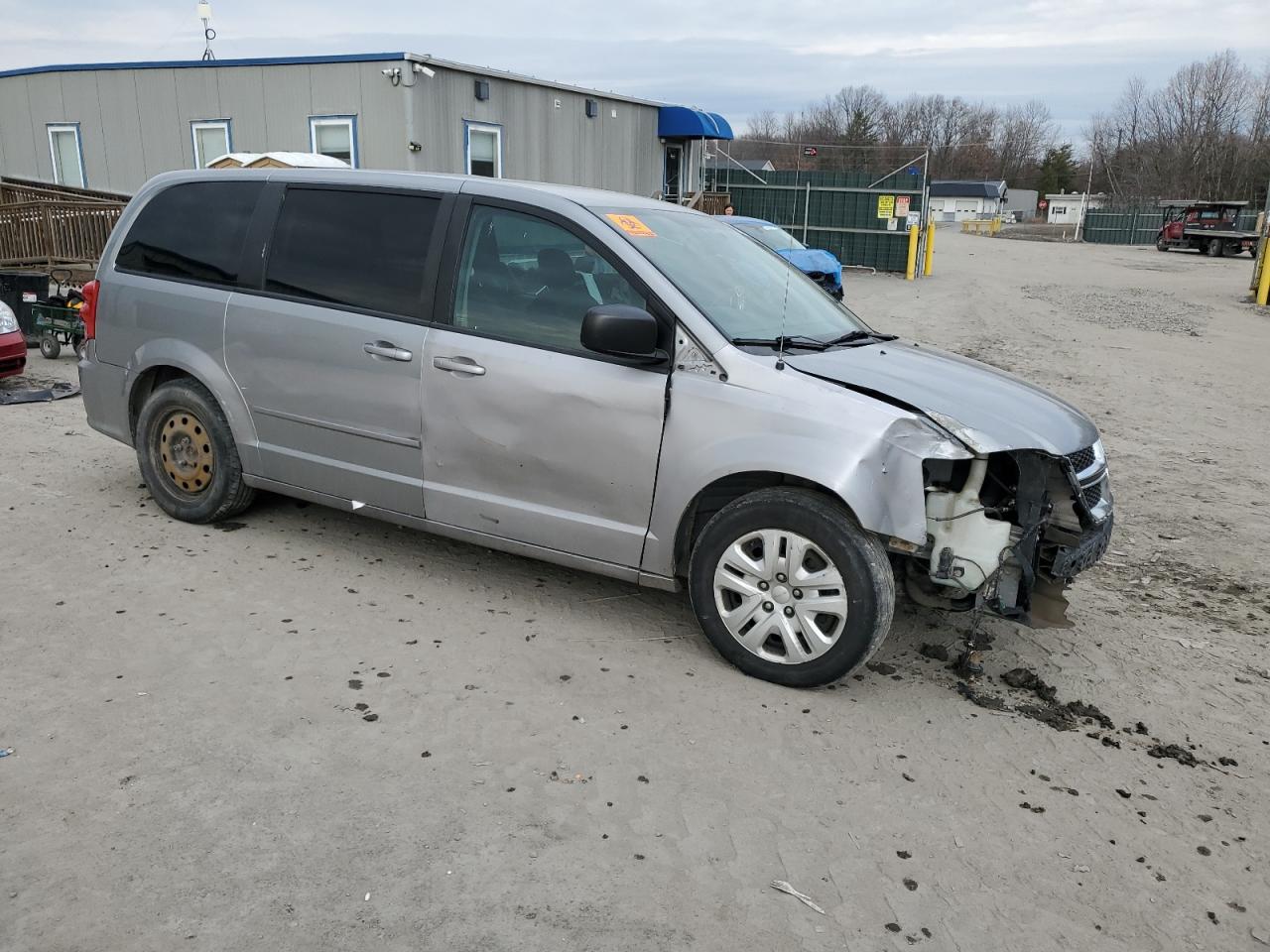 2016 Dodge Caravan - Image 4