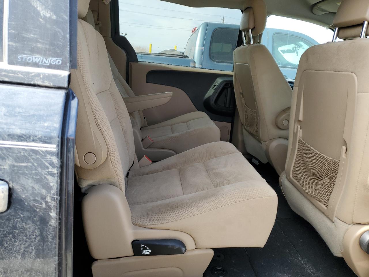 2014 Dodge Caravan - Image 11