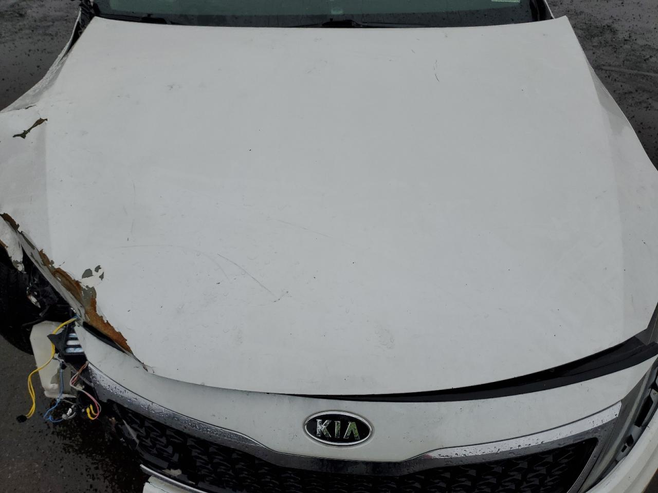 2012 Kia Optima - Image 11