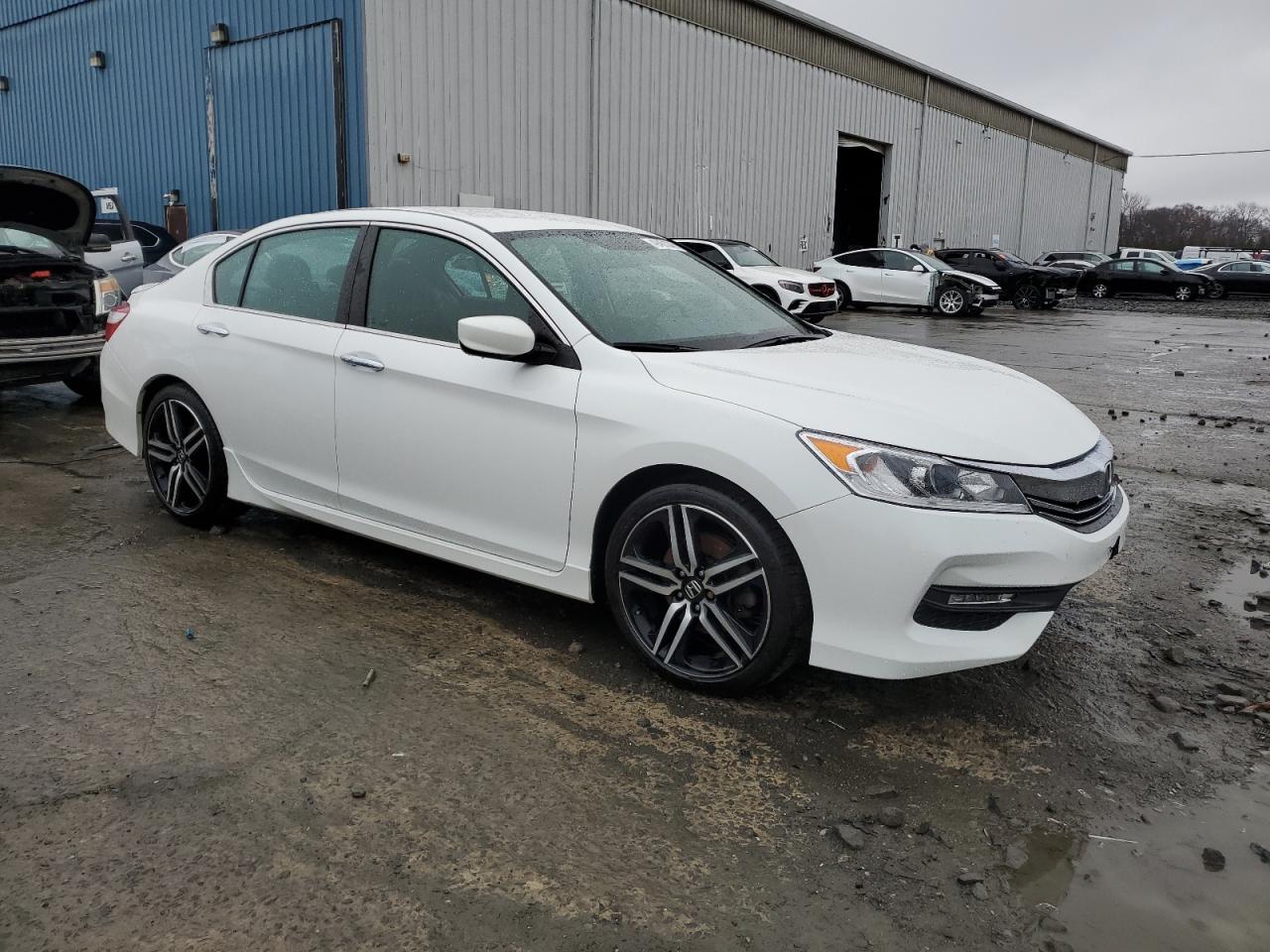 2017 Honda Accord - Image 4