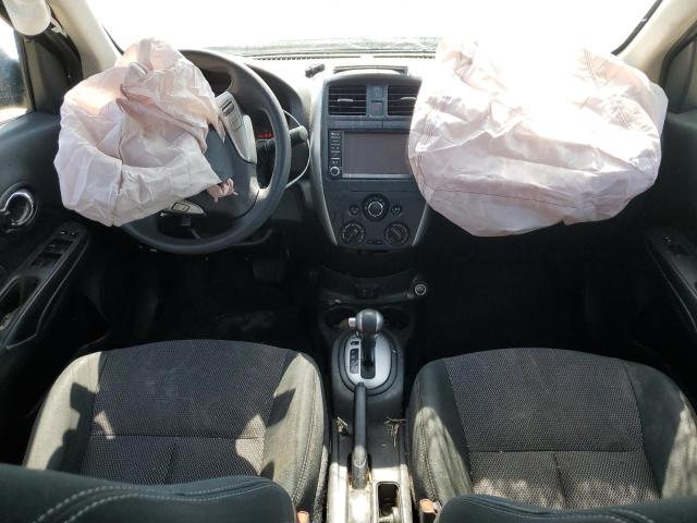  NISSAN VERSA 2018 Чорний