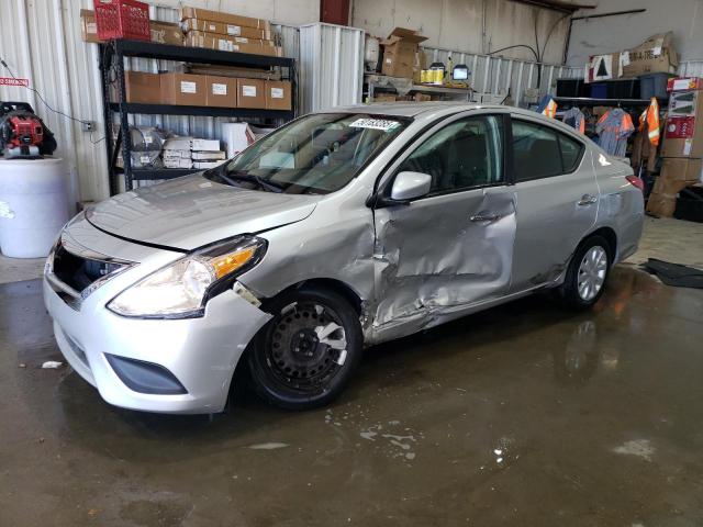  NISSAN VERSA 2017 Srebrny