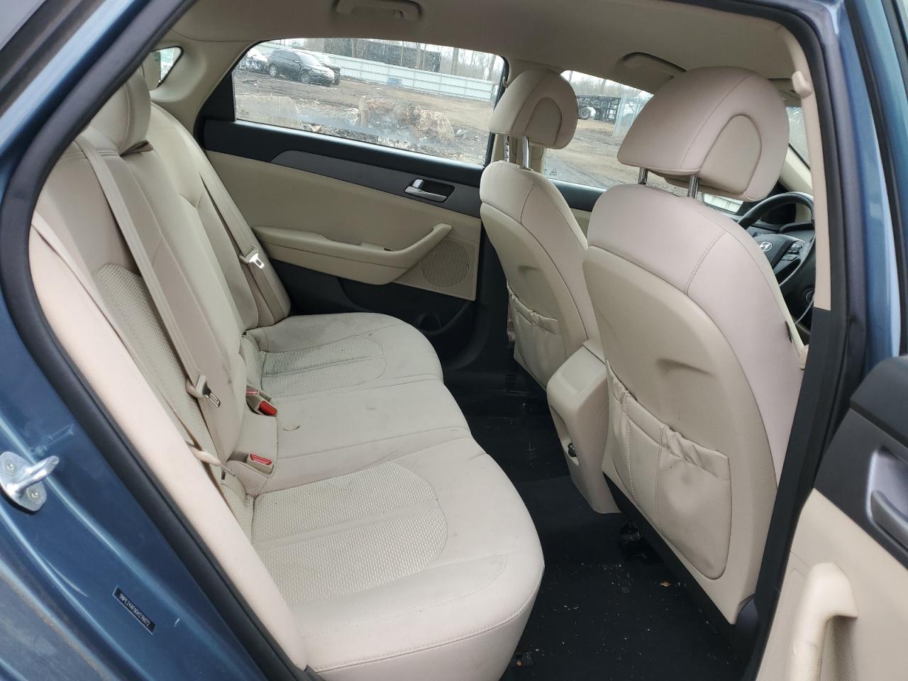2016 Hyundai Sonata - Image 10