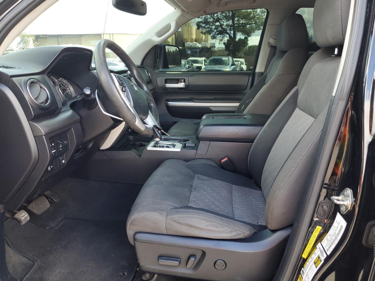2015 Toyota Tundra - Image 7