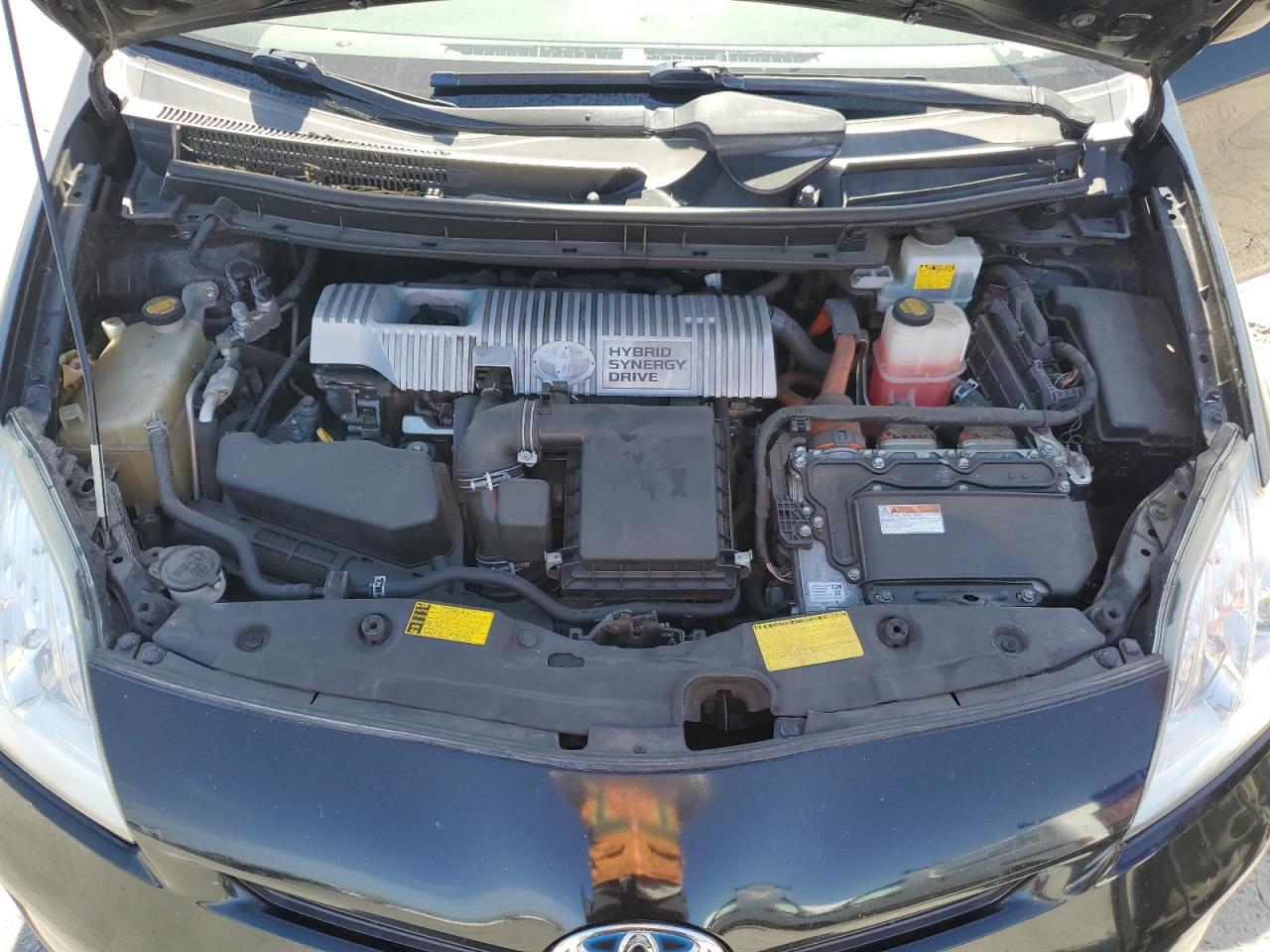 2013 Toyota Prius - Image 13