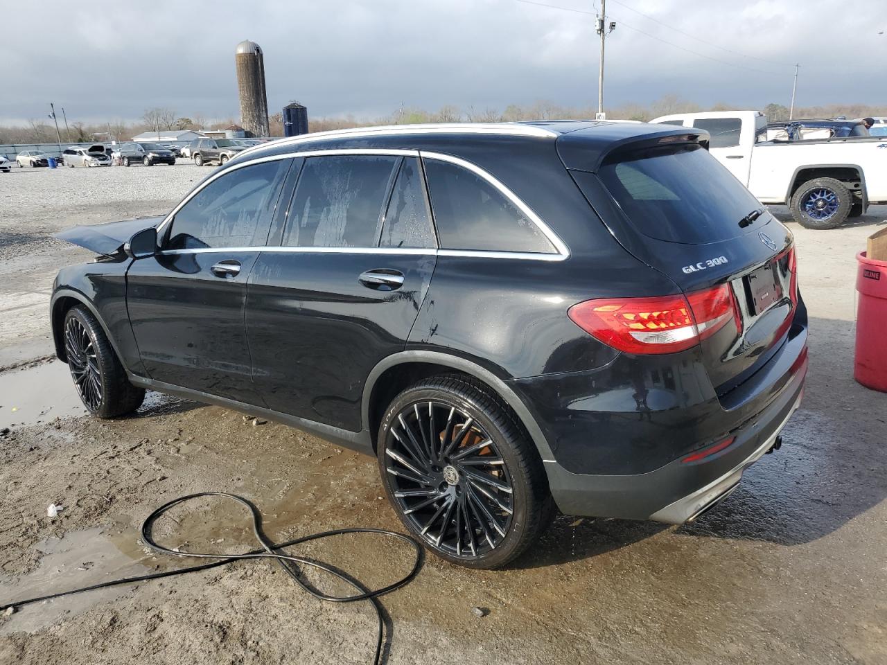 2016 Mercedes-Benz GLC - Image 2