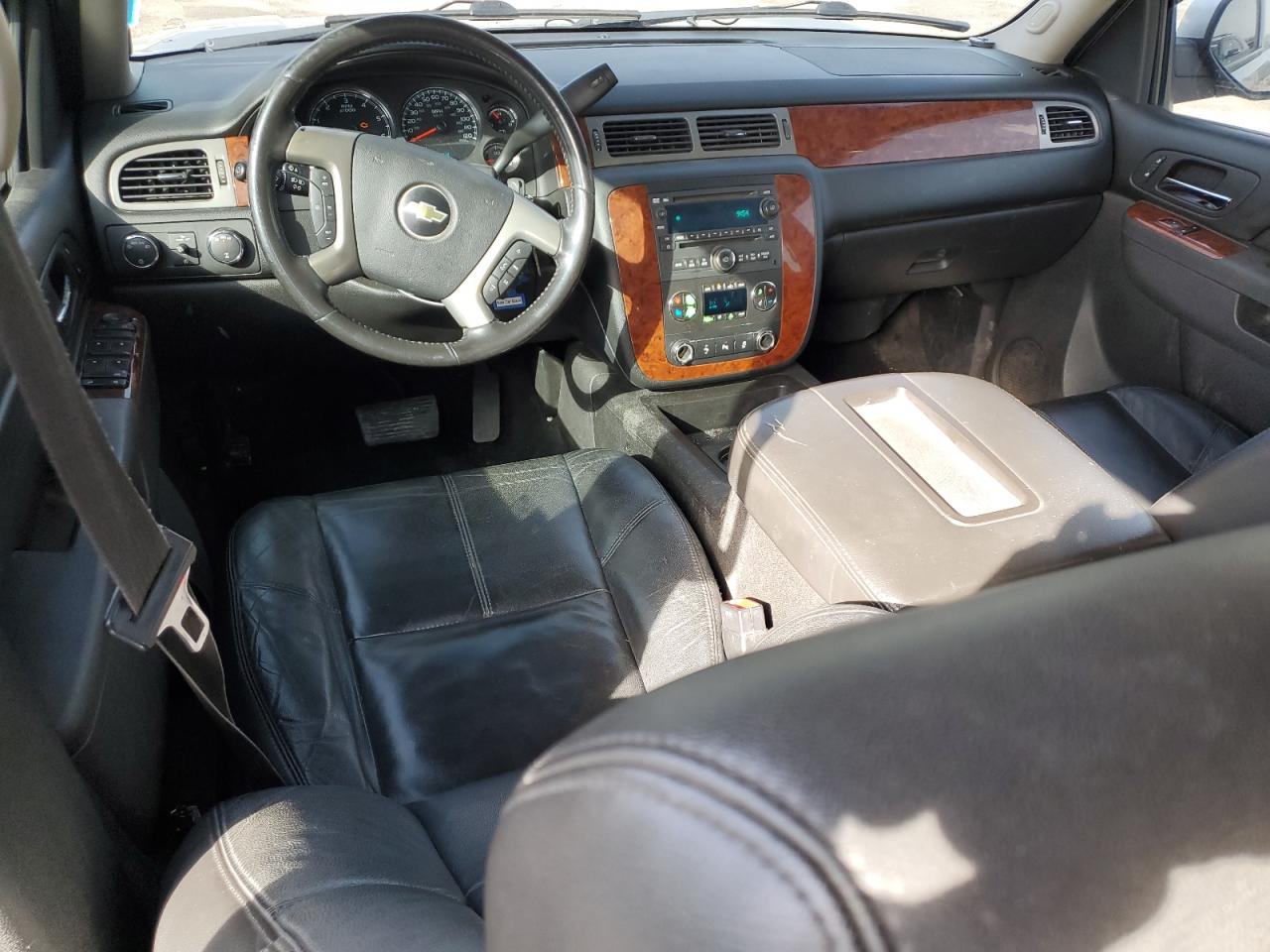 2012 Chevrolet Suburban - Image 8