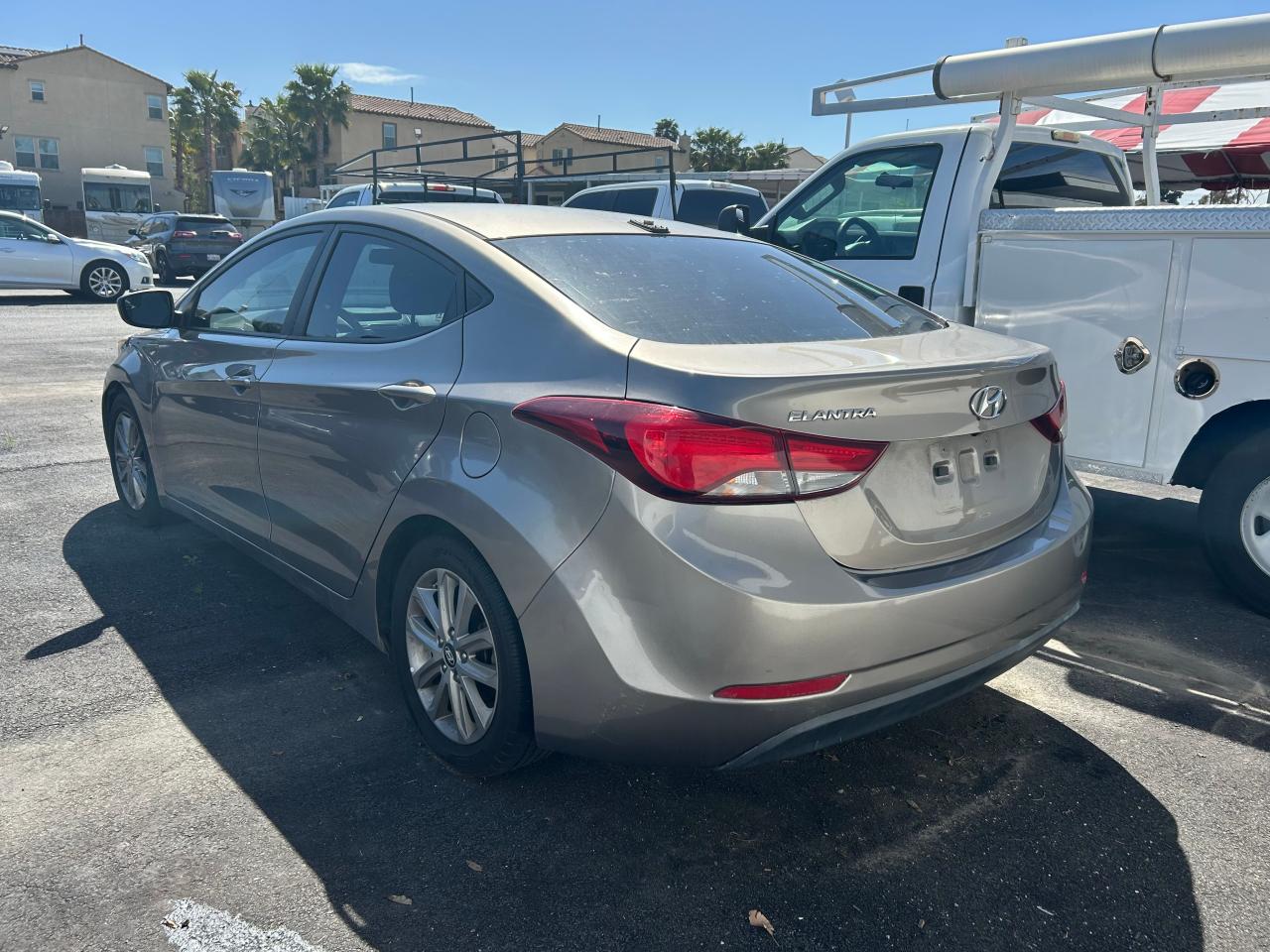 2016 Hyundai Elantra - Image 3