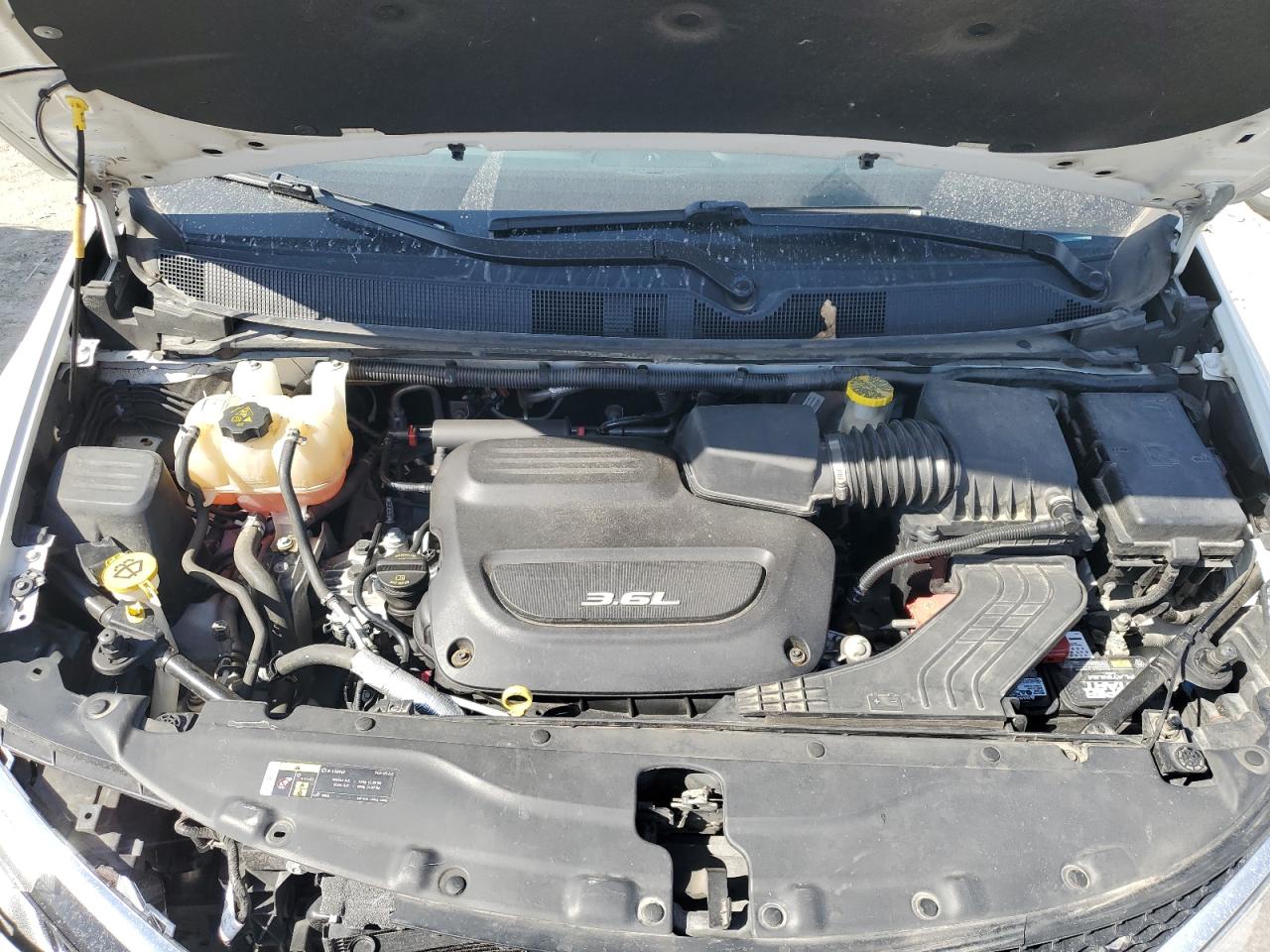 2018 Chrysler Pacifica - Image 12