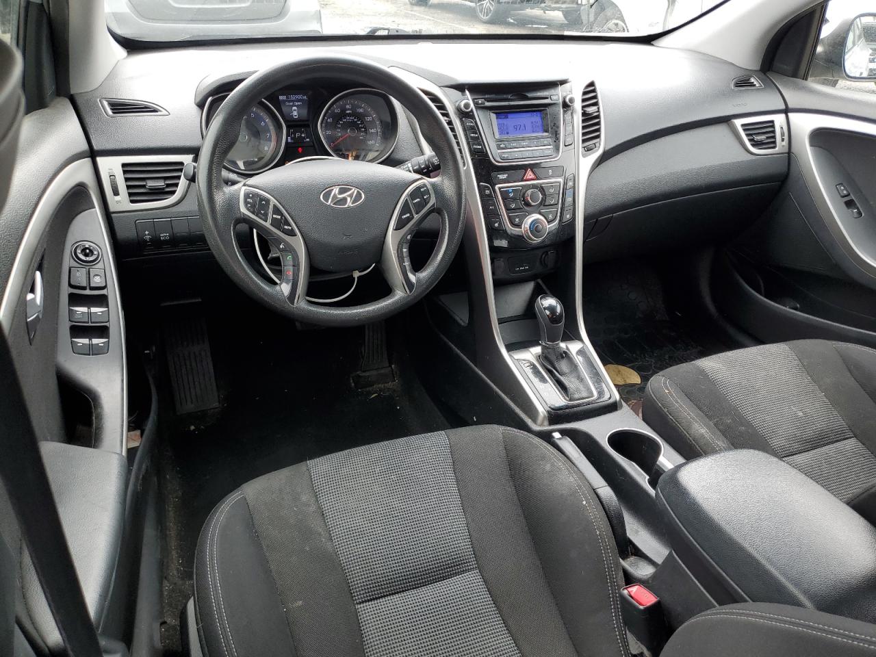 2013 Hyundai Elantra - Image 8