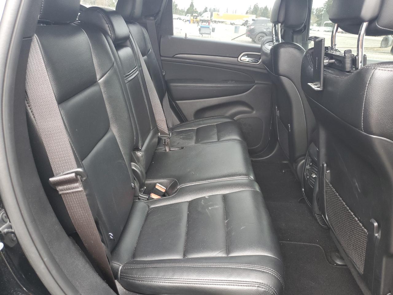 2020 Jeep Grand Cherokee - Image 11