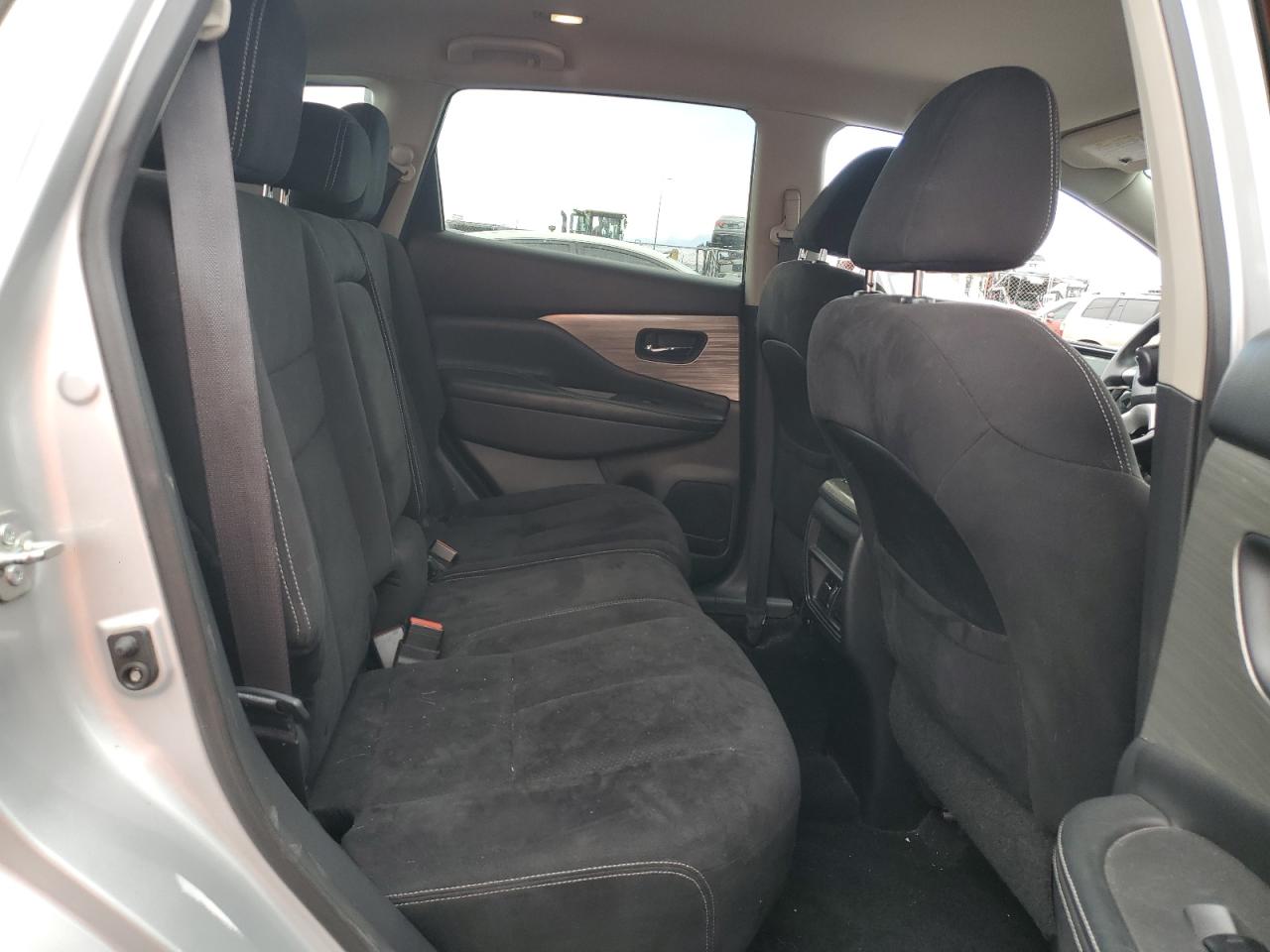 2016 Nissan Murano - Image 11