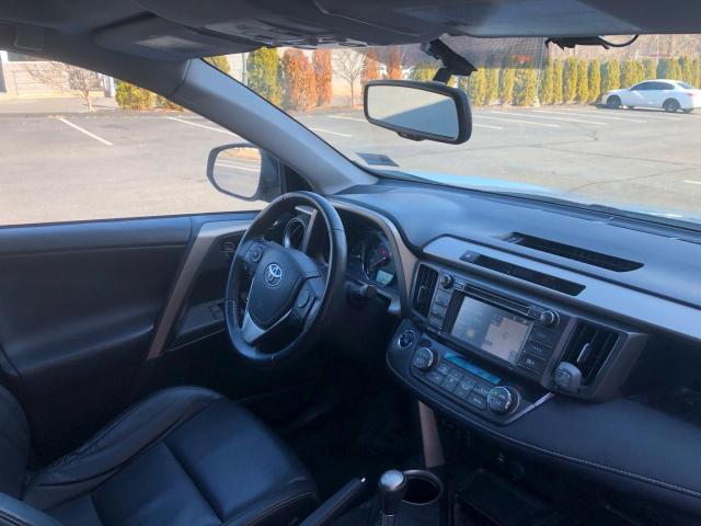 Паркетники TOYOTA RAV4 2015 Белы